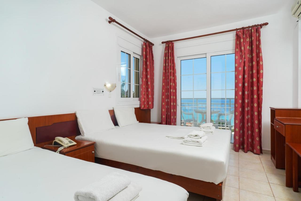 Hotel Emerald Chrysi Ammoudia ภายนอก รูปภาพ