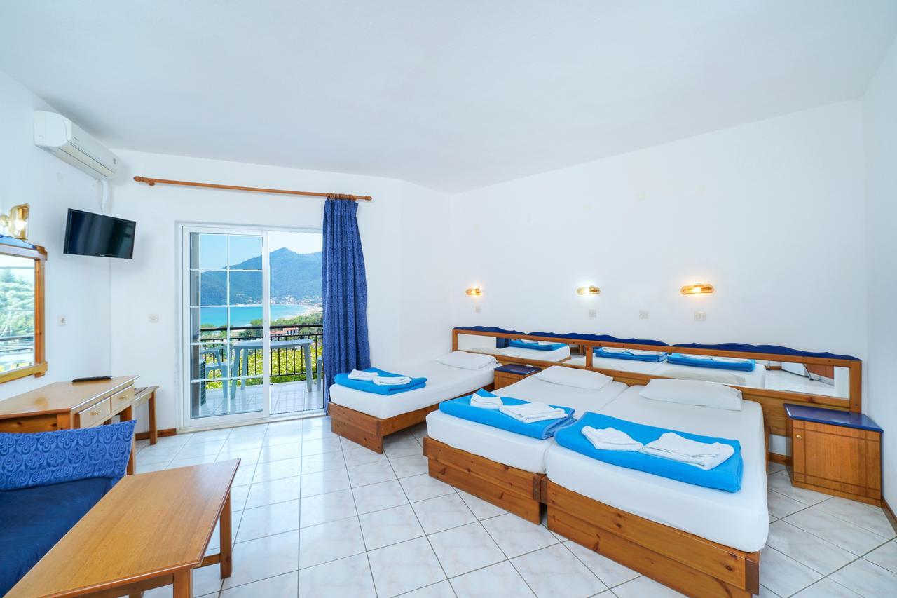 Hotel Emerald Chrysi Ammoudia ภายนอก รูปภาพ